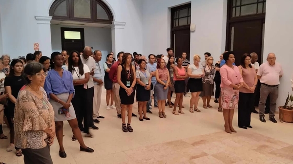 En el Banco Central de Cuba bancarias cubanas hacen valer su condena al bloqueo